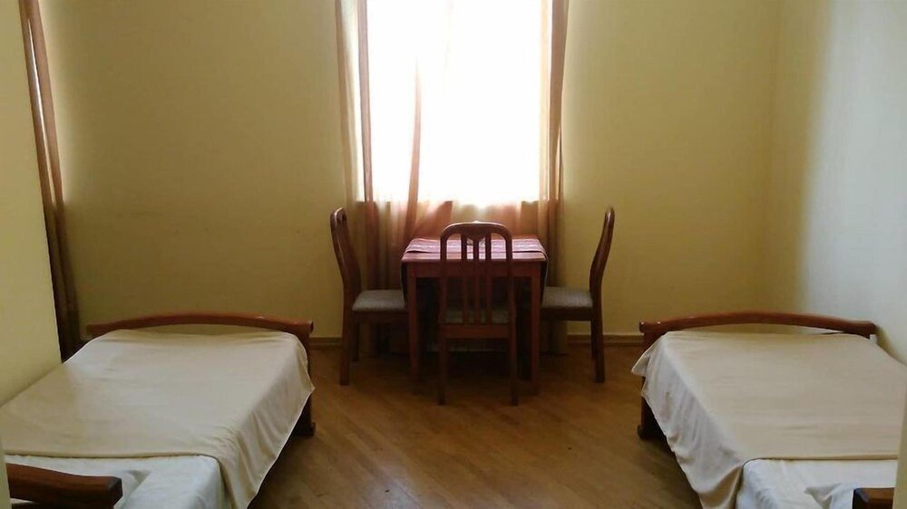 Ереван: Santa Barbara Hotel