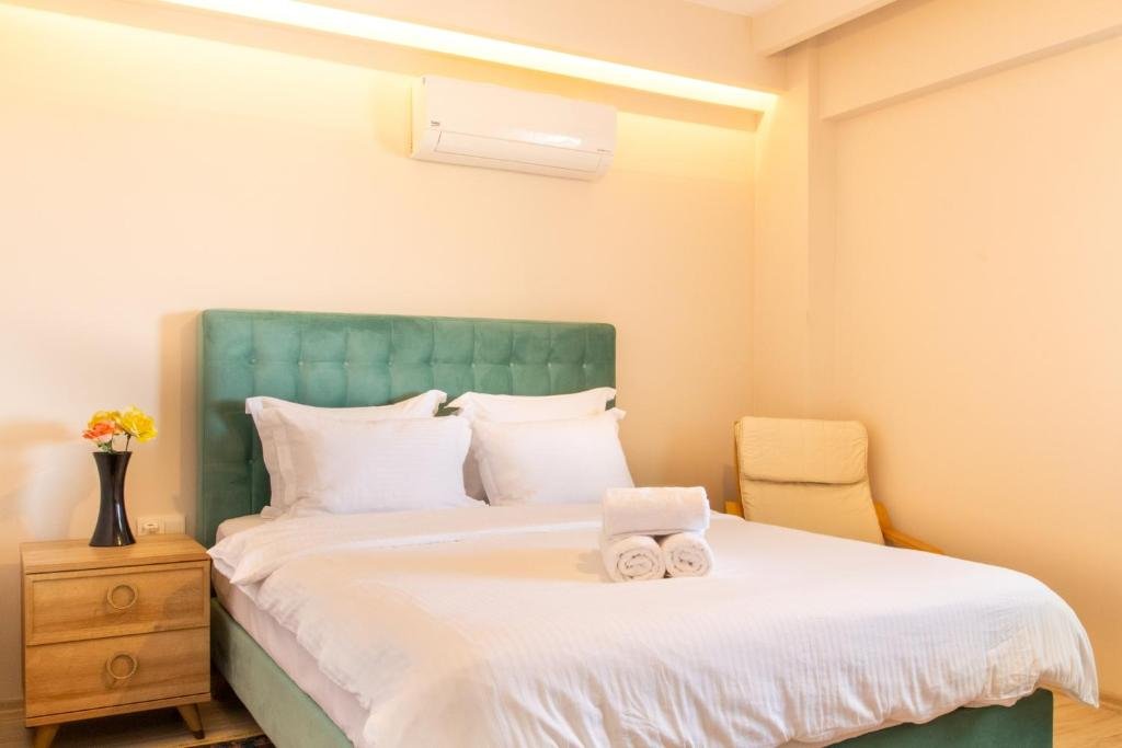 Кушадасы: Spacious Flat with Pool in Kusadasi