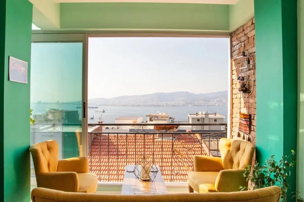 Измир: Flat With Great View and Central Location in Konak
