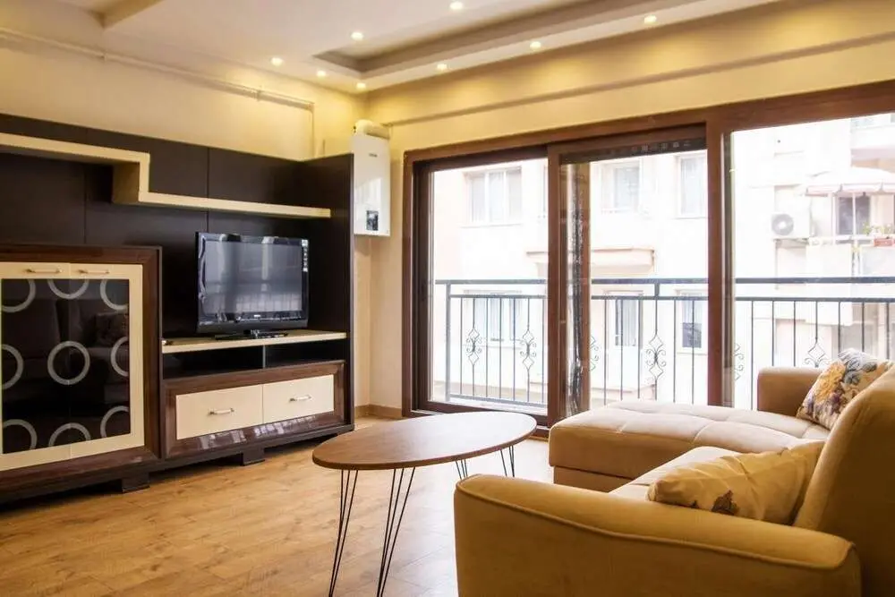 Измир: Cozy and Central Flat Near Shore in Karsiyaka