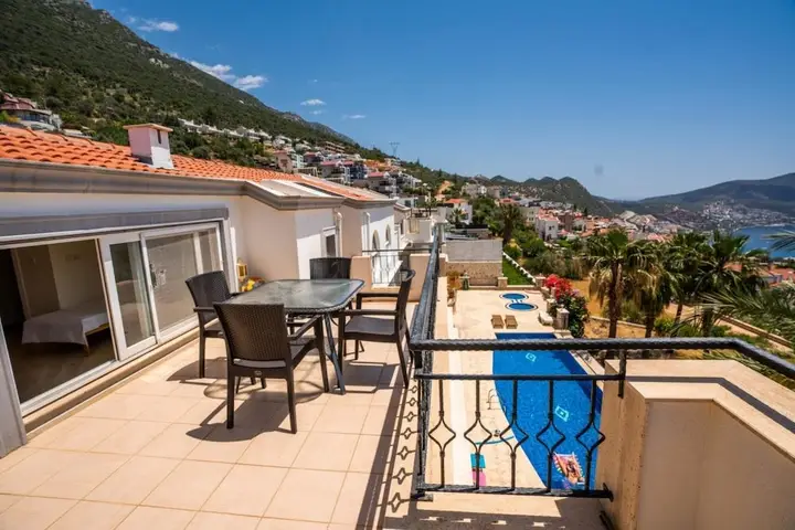 Калкан: Lovely Flat Near Beach With Shared Pool in Kalkan