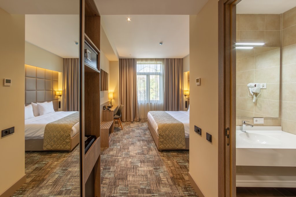 Ереван: Hayasa Hotel Yerevan
