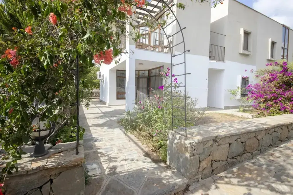 Гюмюшлюк: Central Home Near Gumusluk Beach in Bodrum