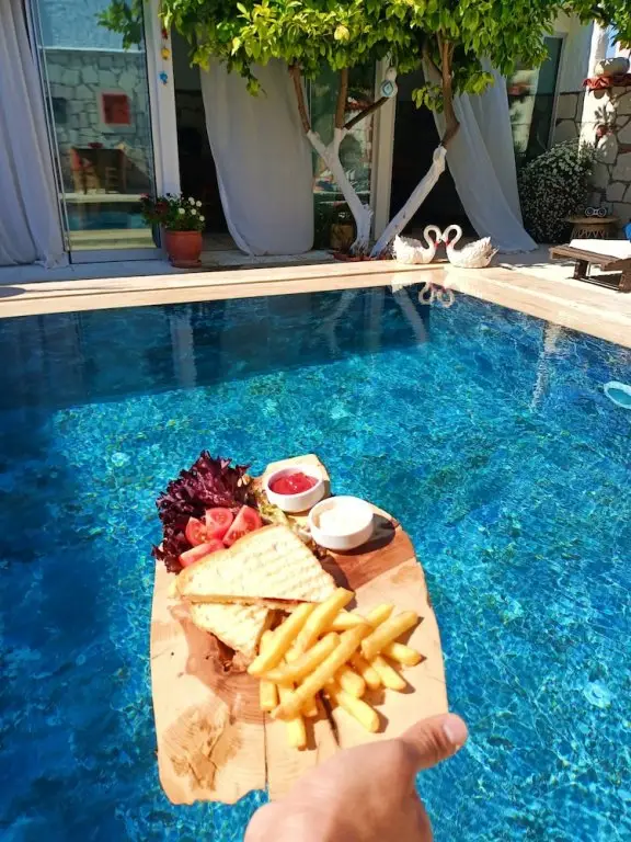Чешме: Bademici Otel