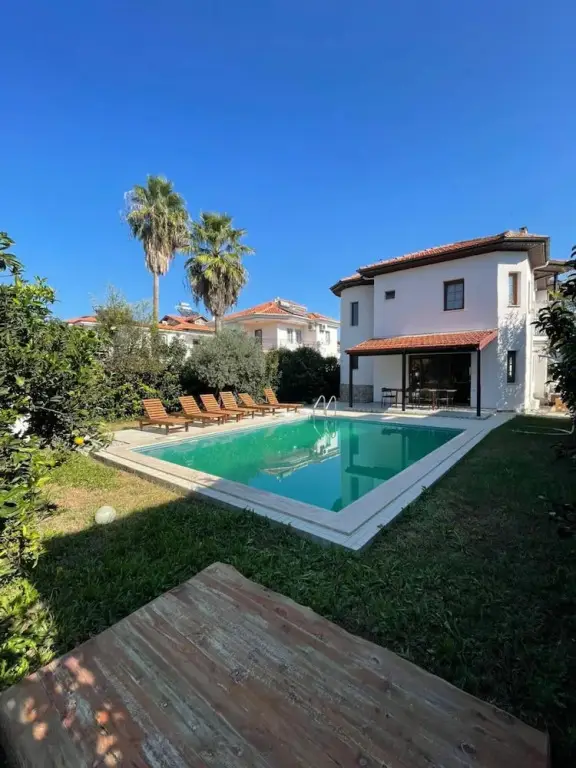 Villa With Private Pool and Garden in Dalyan — фото 1