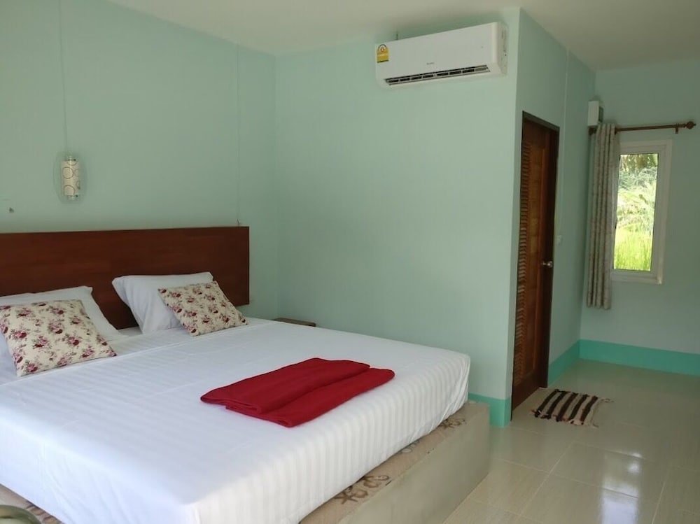 Ланта: Fahsai Lanta House