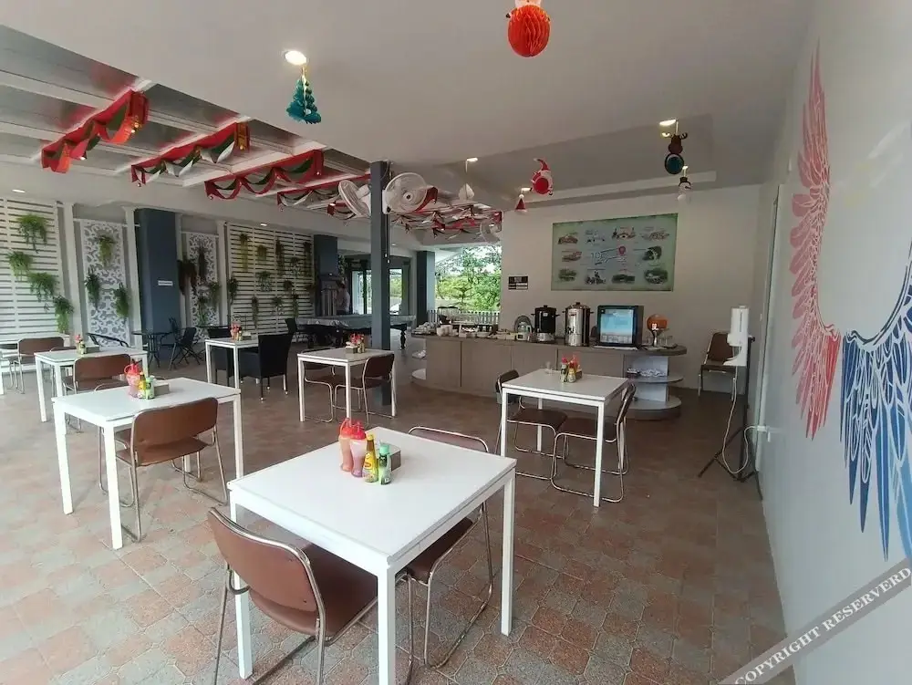Накхонситхаммарат: English Resotel