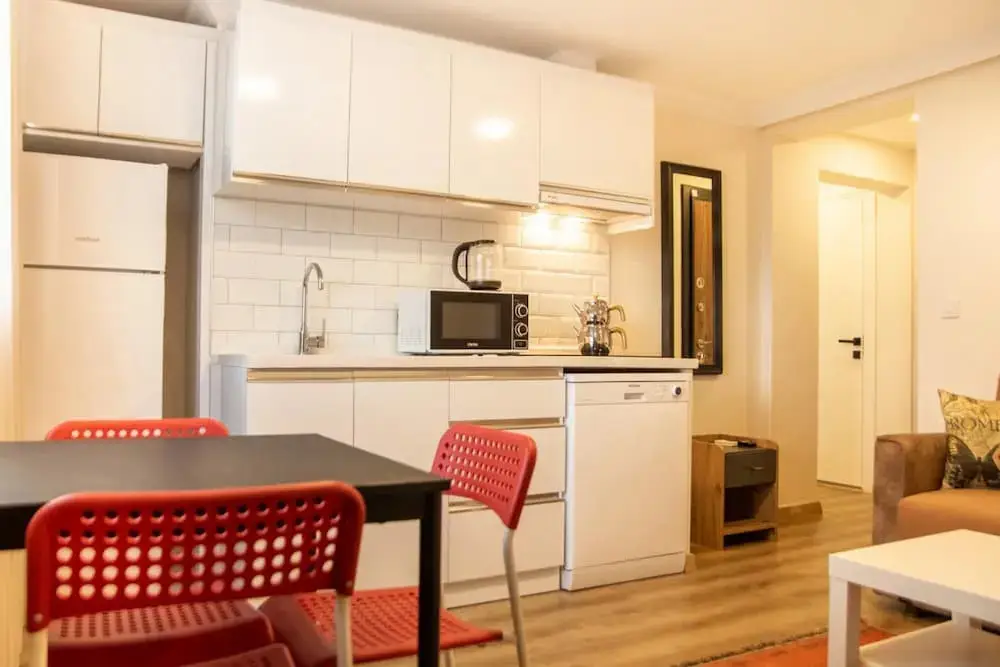 Измир: Centrally Located Flat Near Kulturpark Izmir