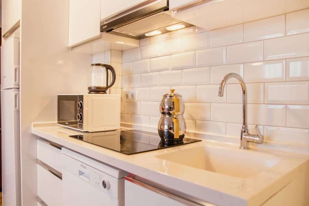 Измир: Colorful and Central Flat Near Kulturpark Izmir