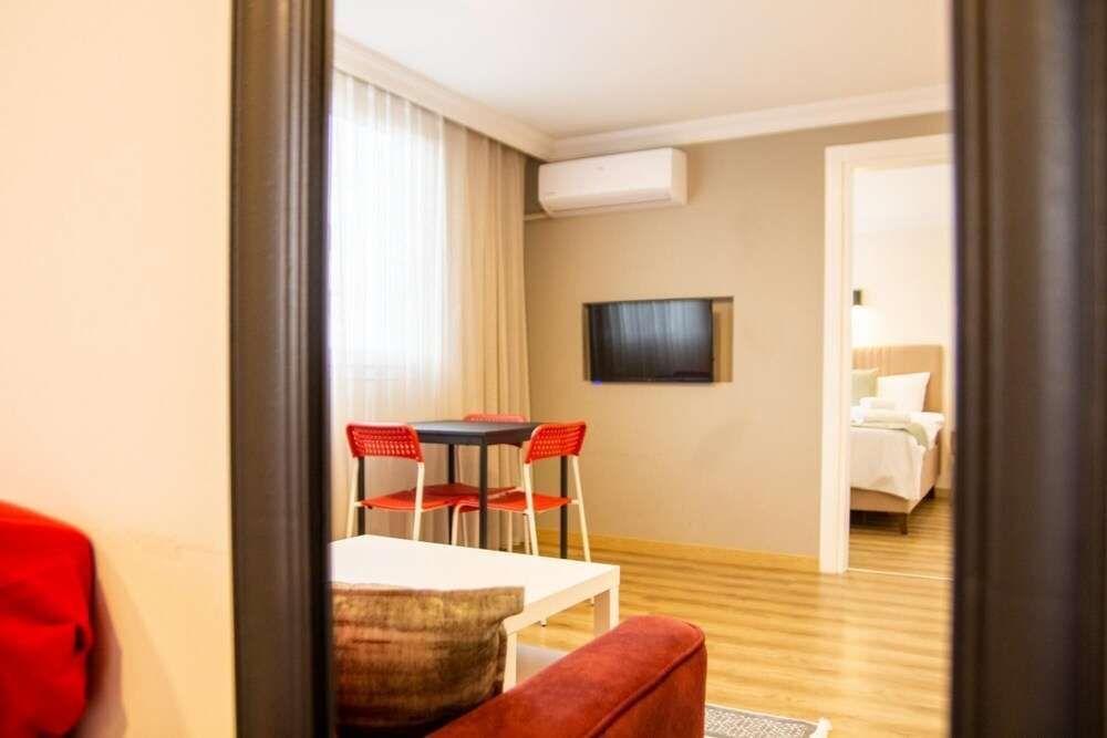 Измир: Colorful and Central Flat Near Kulturpark Izmir