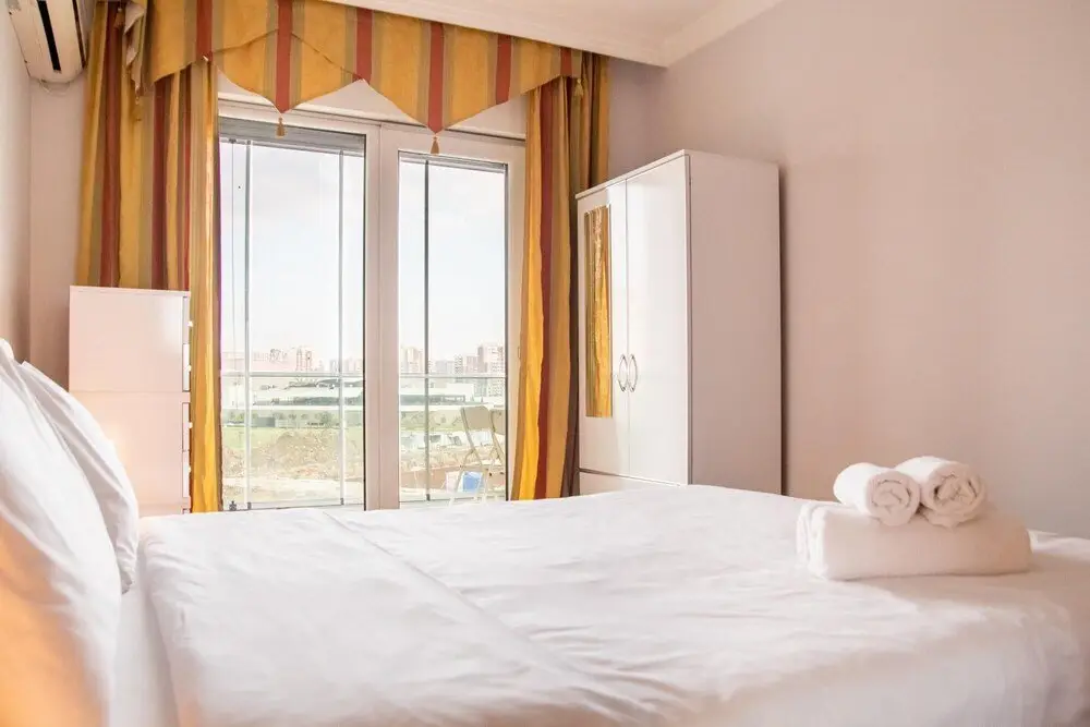 Измир: Pleasant Flat Close to Various Malls in Cigli