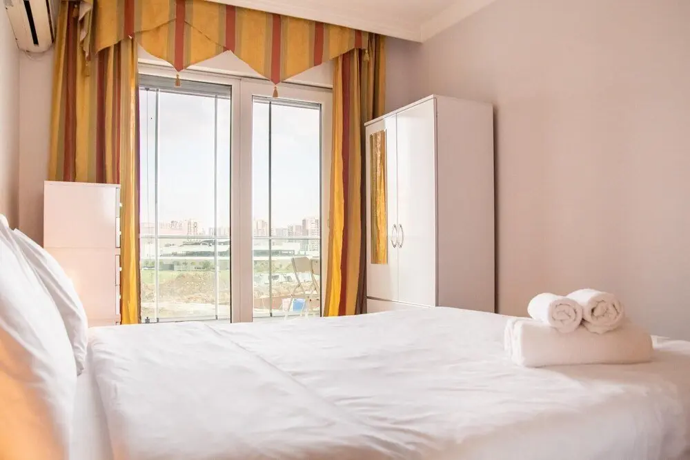 Измир: Pleasant Flat Close to Various Malls in Cigli