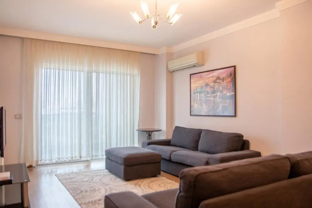 Измир: Pleasant Flat Close to Various Malls in Cigli