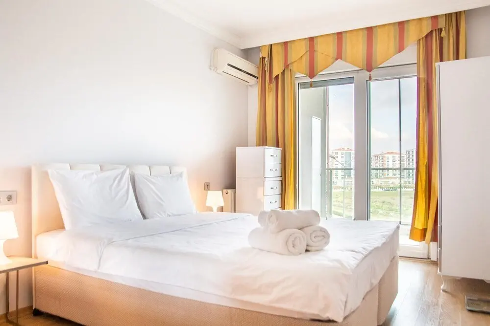 Измир: Pleasant Flat Close to Various Malls in Cigli