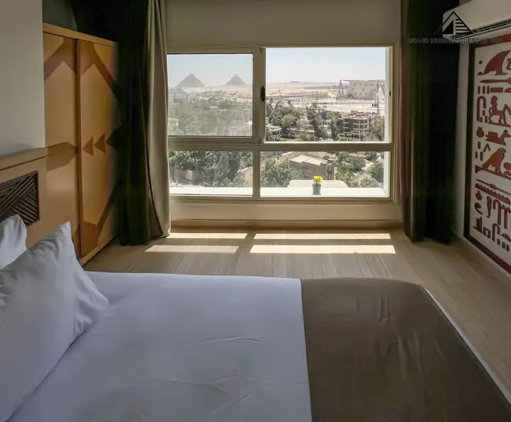 Гиза: Grand Museum Guest House pyramids view