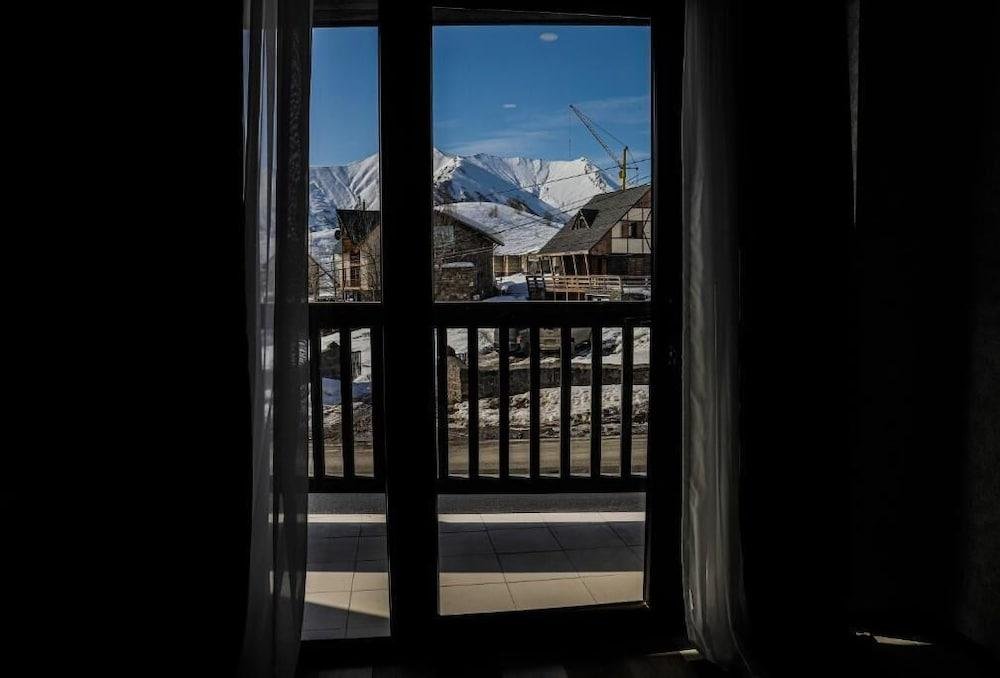 Гудаури: hotel Qumli