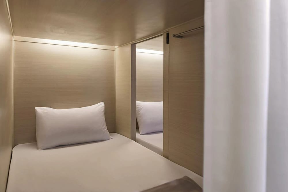 Бангкок: ORA Hostel Bangkok