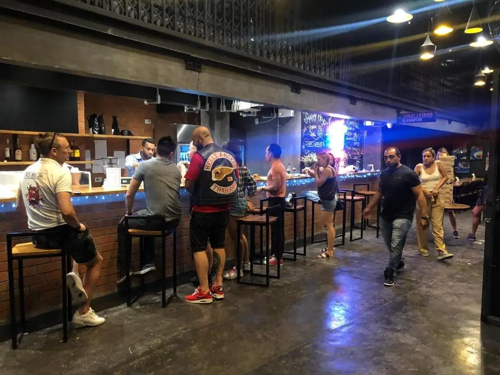 Бангкок: Bed Station Hostel Khaosan