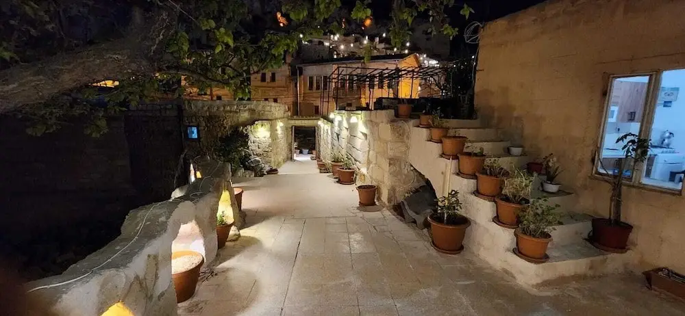 Ургуп: Dede Cave Hotel