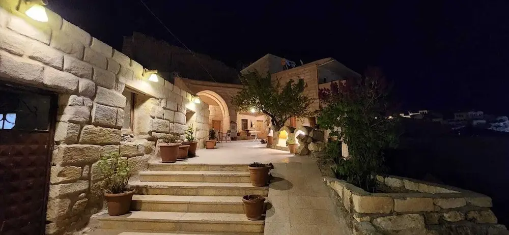 Ургуп: Dede Cave Hotel