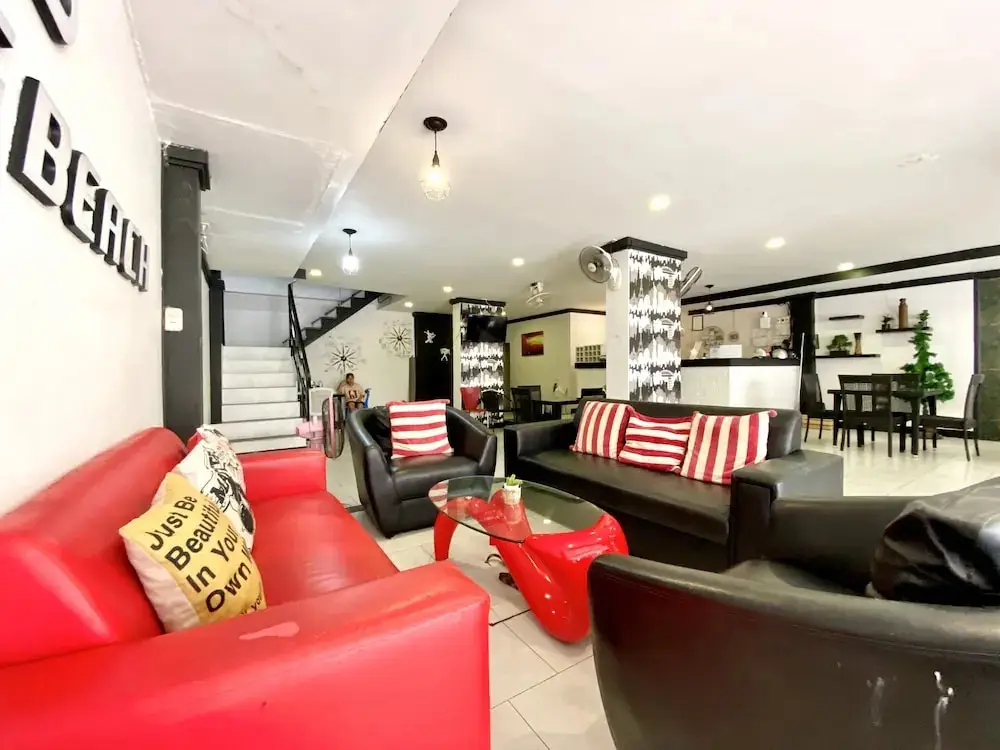 Кату: Beachwalk Patong
