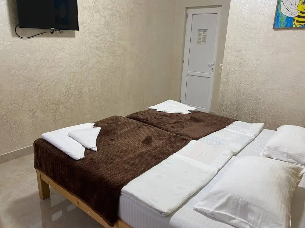 Батуми: Гостевой дом Home Away From Home