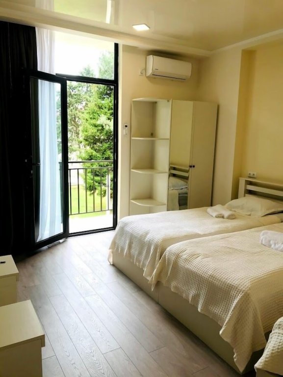 Кобулети: Hotel Gurya