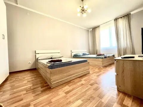 Апартаменты на шоссе Космонавтов у Трк Планета — фото 1