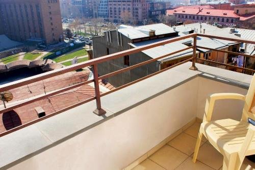 Ереван: Apartment on Nalbandyan Street