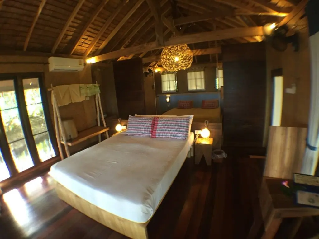 главный пляж: Coco Cottage Koh Ngai