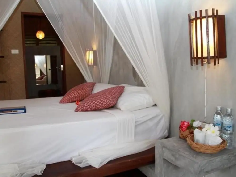 главный пляж: Coco Cottage Koh Ngai