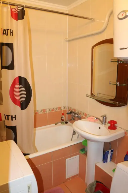 Караганда: Apartment Alikhanova 38/3