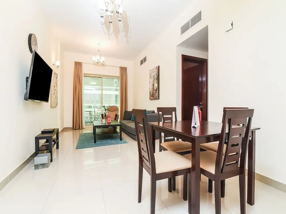 Дубай: Oyo 243 Home Marina Suites 1Br