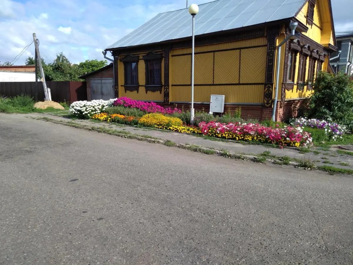 Суздаль: Дом у монастыря