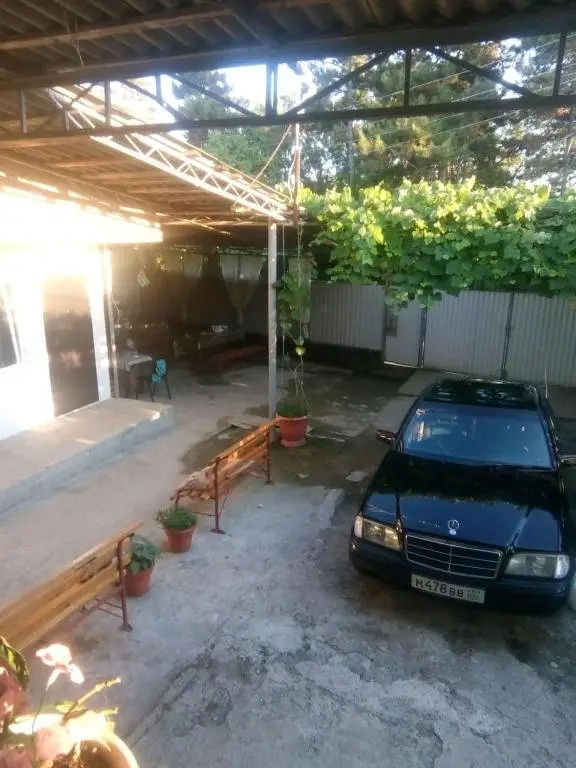 Цандрыпш: Betti Guest House