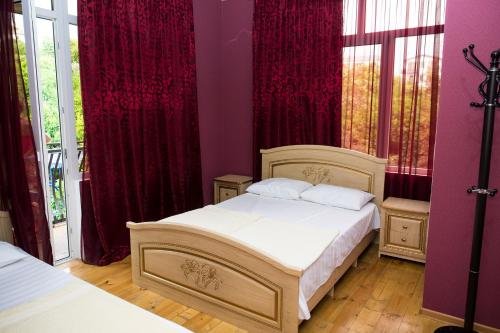 Верхняя Эшера: Mag House