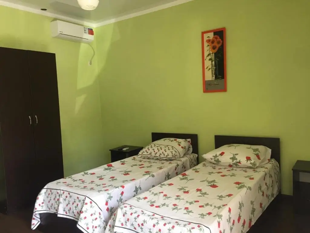 Гагра: Mini Hotel on Lakoba