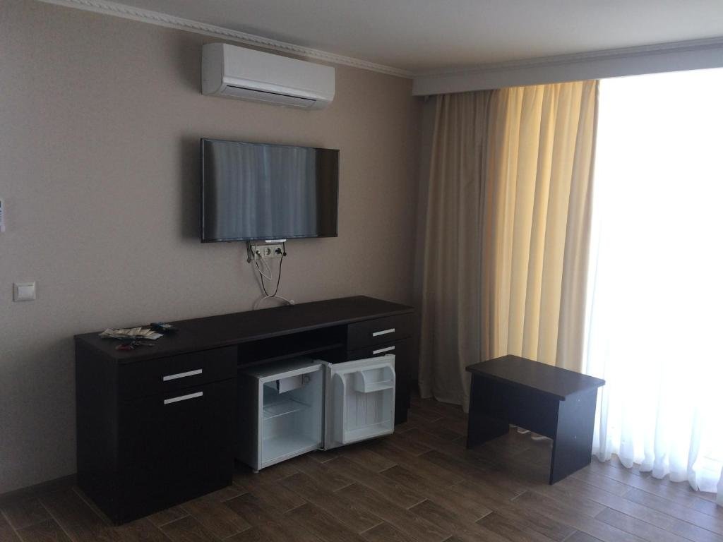 Золотая бухта: Del Mar Hotel