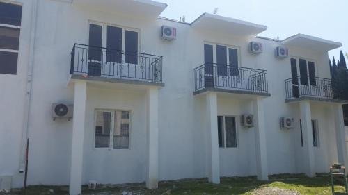 Гечрипш: Guest House Eleonora