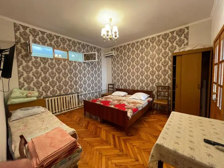 Гагра: Apartment on Ardzinba 235
