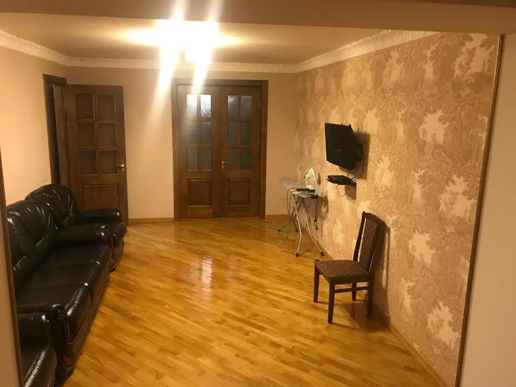 Сухум: Apartment on Akirtava 30