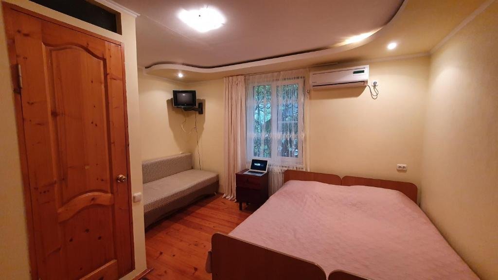 Сухум: Guest house Ziemfira