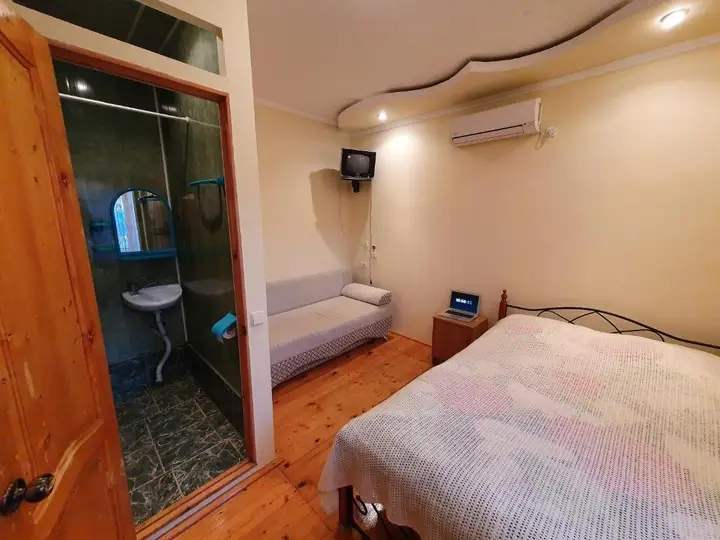 Сухум: Guest house Ziemfira