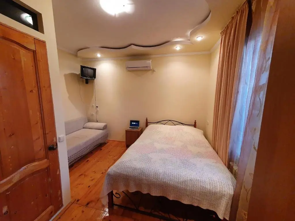 Сухум: Guest house Ziemfira