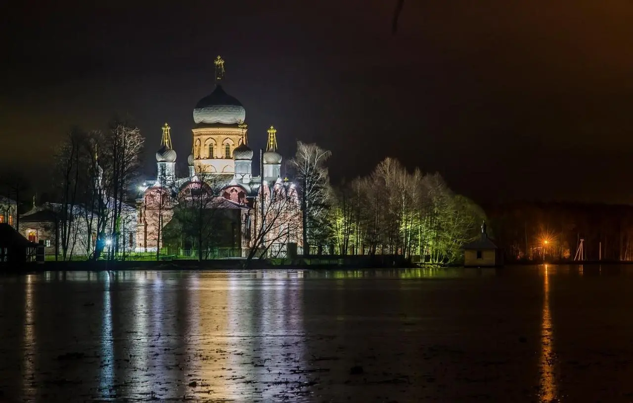 Покров: Zateriaynniy Mir