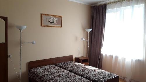 Новый Афон: Guest House Izumrud