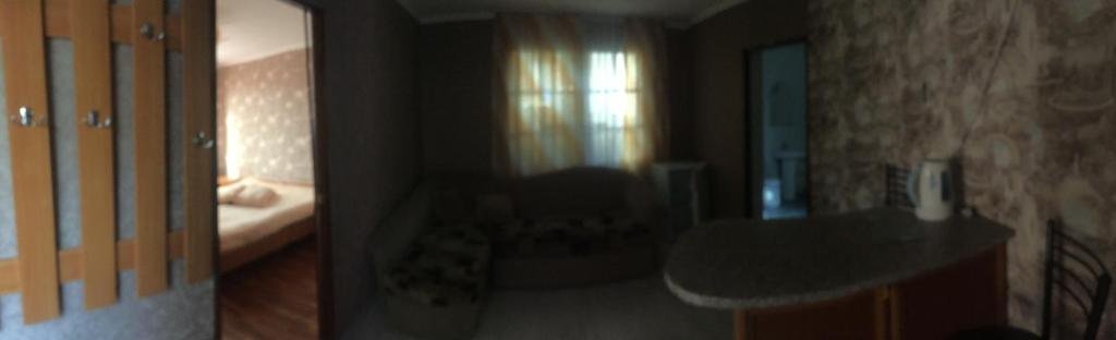 Гагра: Guest House on Shapsugskaya 2A