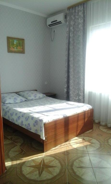 Гагра: Guest House on General Dbar 171a