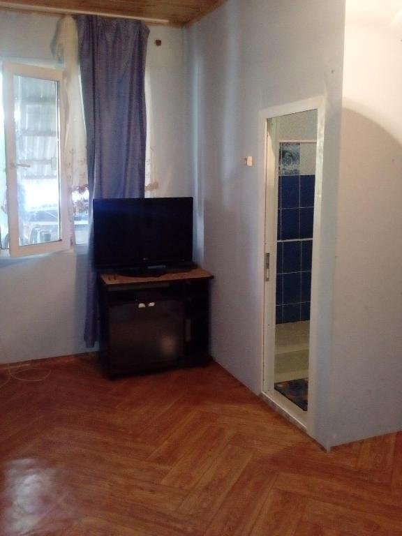 Гагра: Guest House on Shapsugskaya 16
