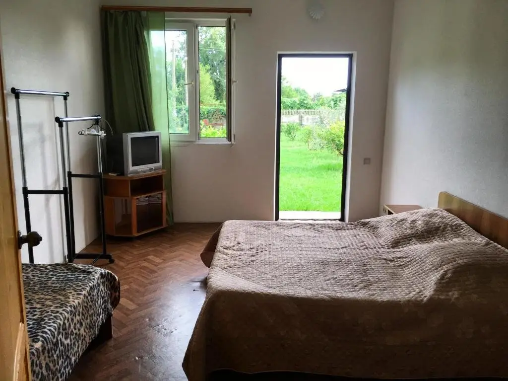 Пицунда: Guest House on Apsny 24a